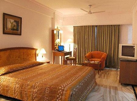 Hotel Chariot Chennai Ruang foto