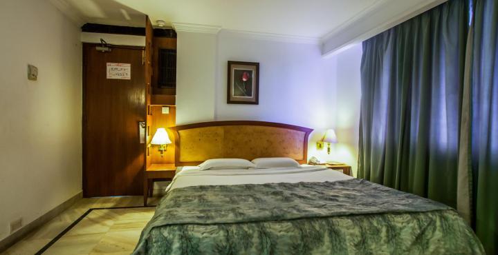 Hotel Chariot Chennai Bagian luar foto