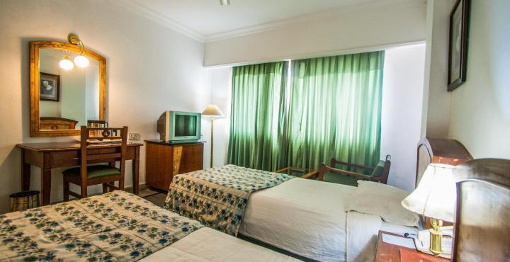 Hotel Chariot Chennai Bagian luar foto