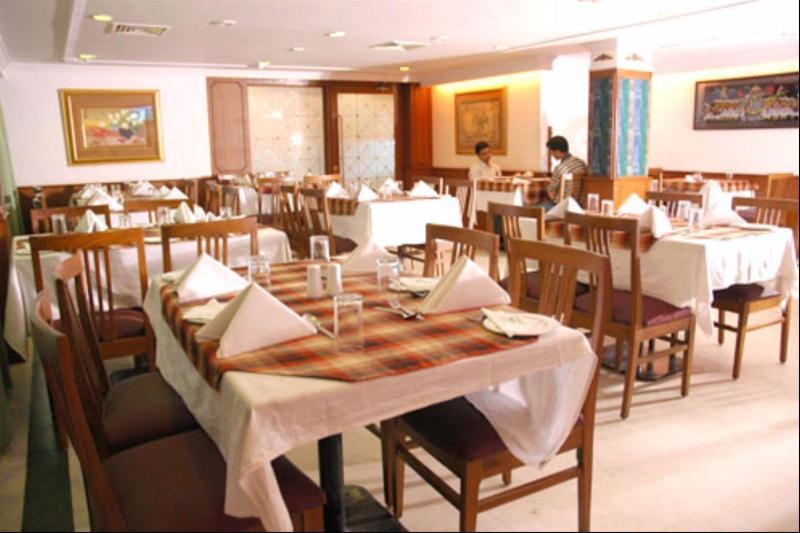 Hotel Chariot Chennai Bagian luar foto